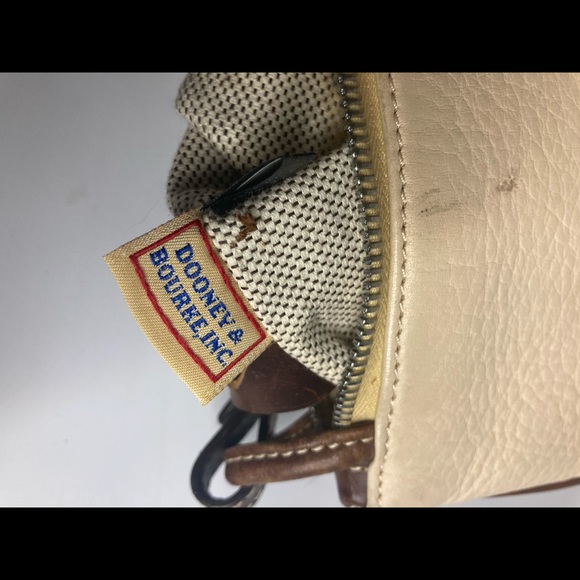 Dooney Bourke Tan Leather Pebbled Shoulder bag - Picture 7 of 8
